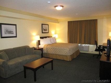 Chateau Nova Hotel Fort Mcmurray Pokoj fotografie